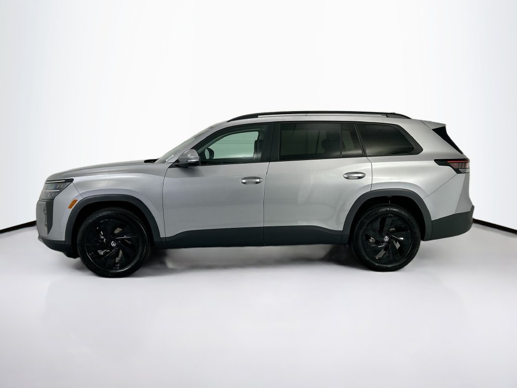 New 2027 Silver Volkswagen SE w/Technology image 8