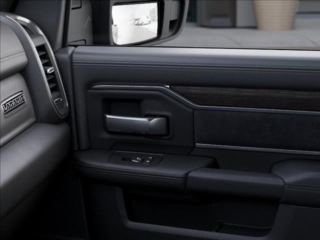 New 2026 Granite Crystal Metallic Clear-Coat Exterior Paint RAM Laramie image 25
