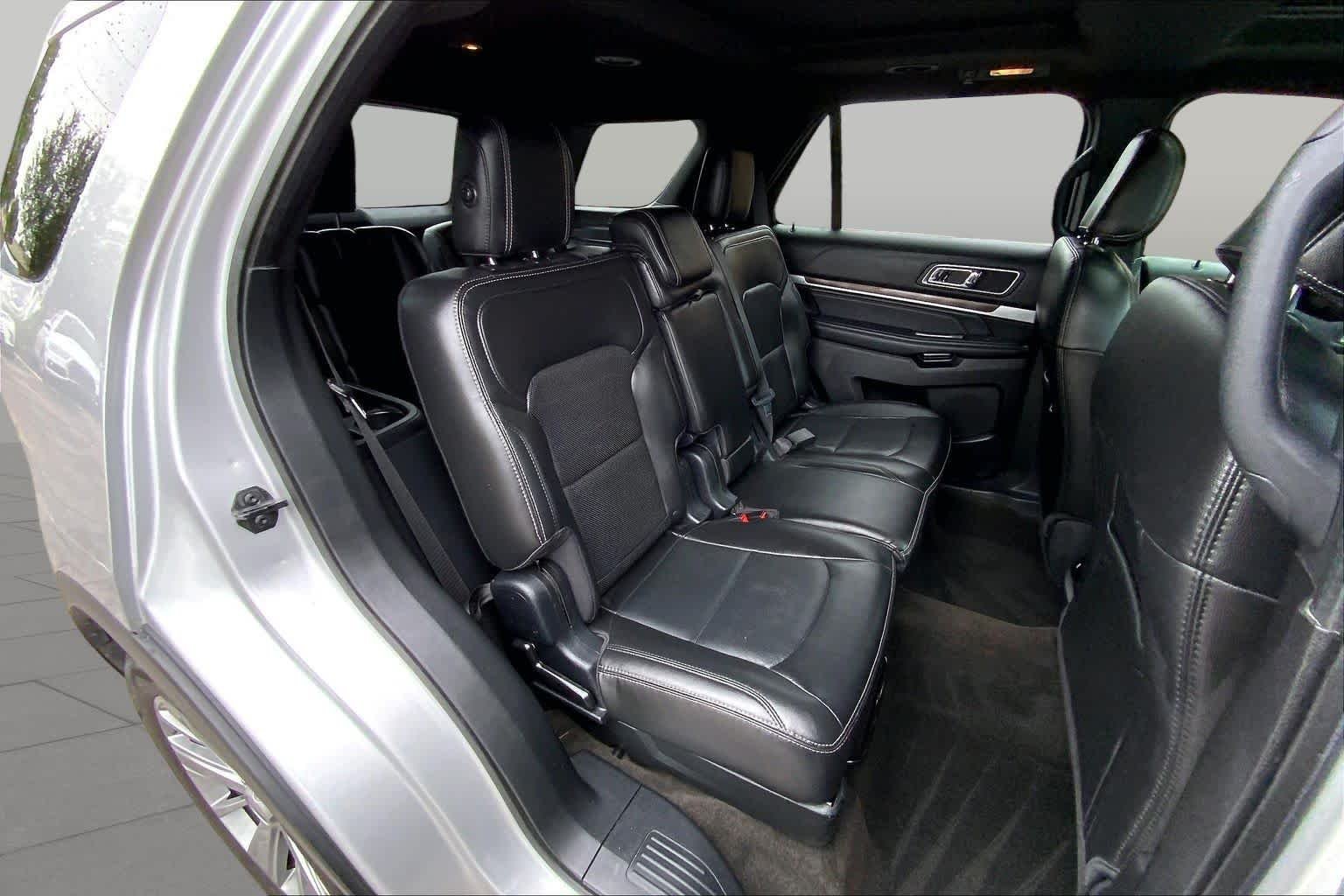 Used 2018 Ingot Silver Ford Limited image 21