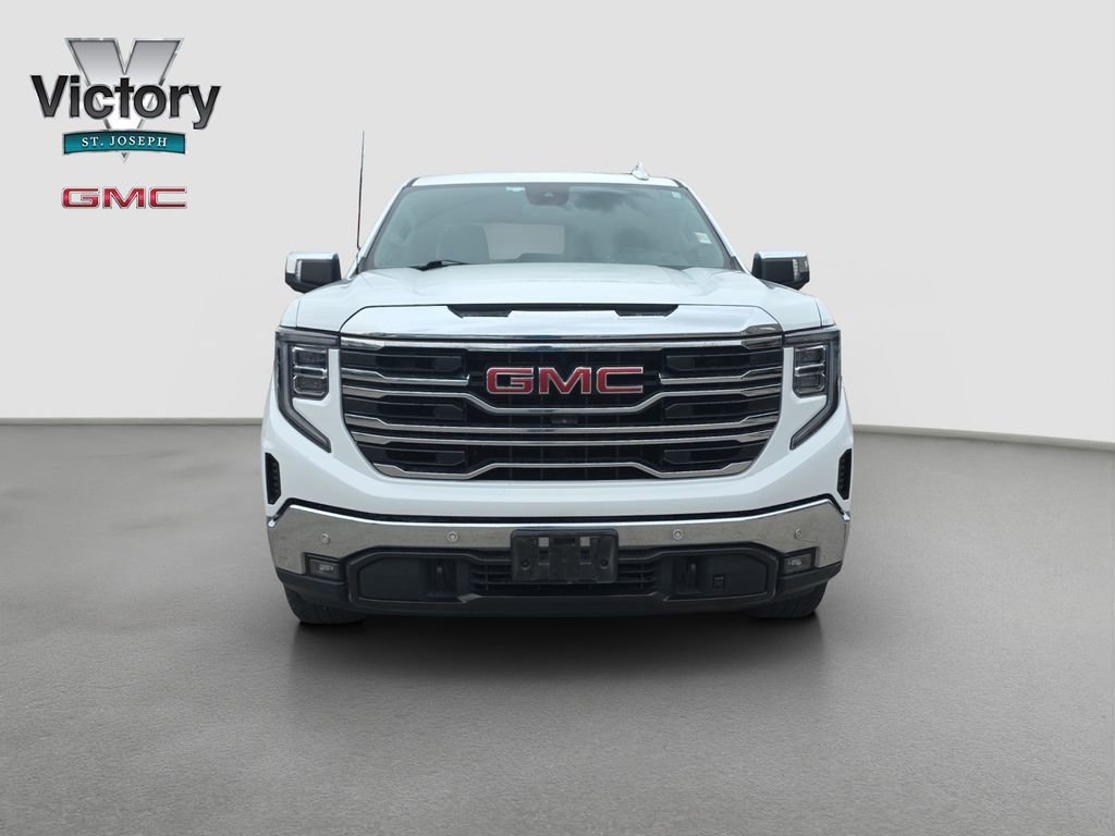Used 2022 GMC Sierra 1500 SLT with VIN 3GTUUDET3NG520910 for sale in Kansas City