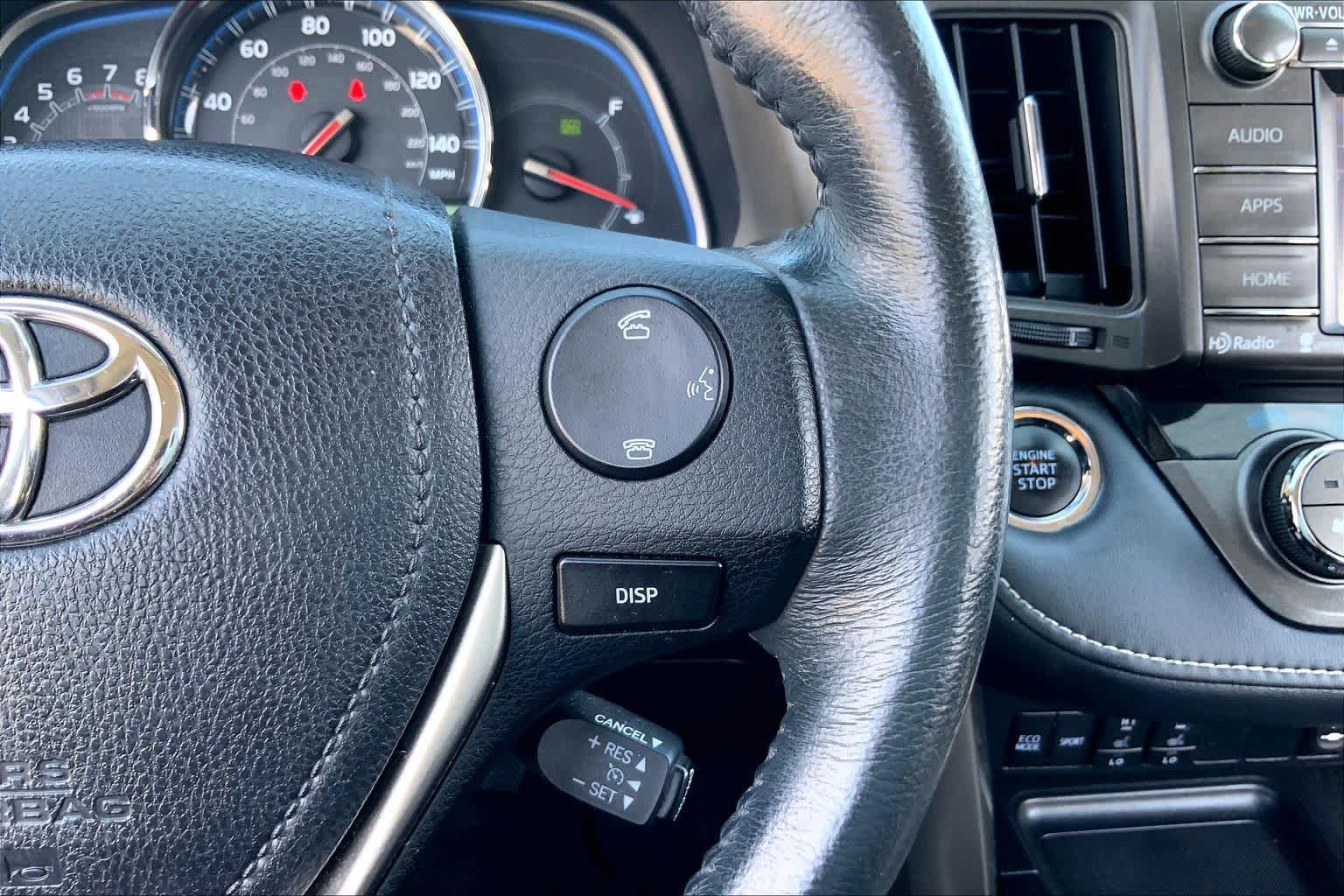 Used 2015 Classic Silver Metallic Toyota Limited image 24