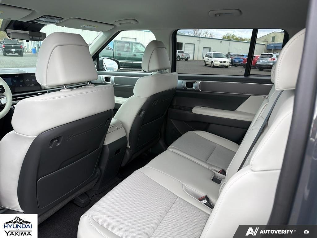 New 2026 Ecotronic Gray Hyundai SEL AWD image 23