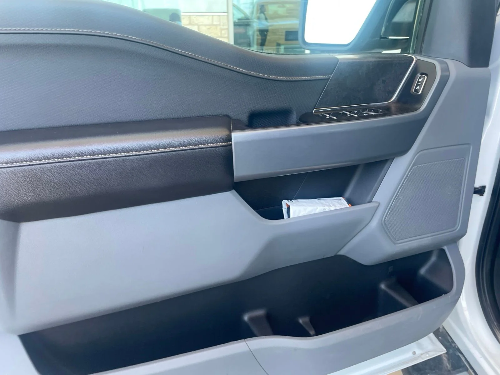 Used 2024 White Ford XLT image 16