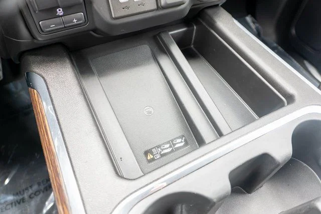 Used 2019 Beige Chevrolet High Country image 33