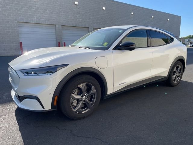 Used 2023 White Ford Select image 3