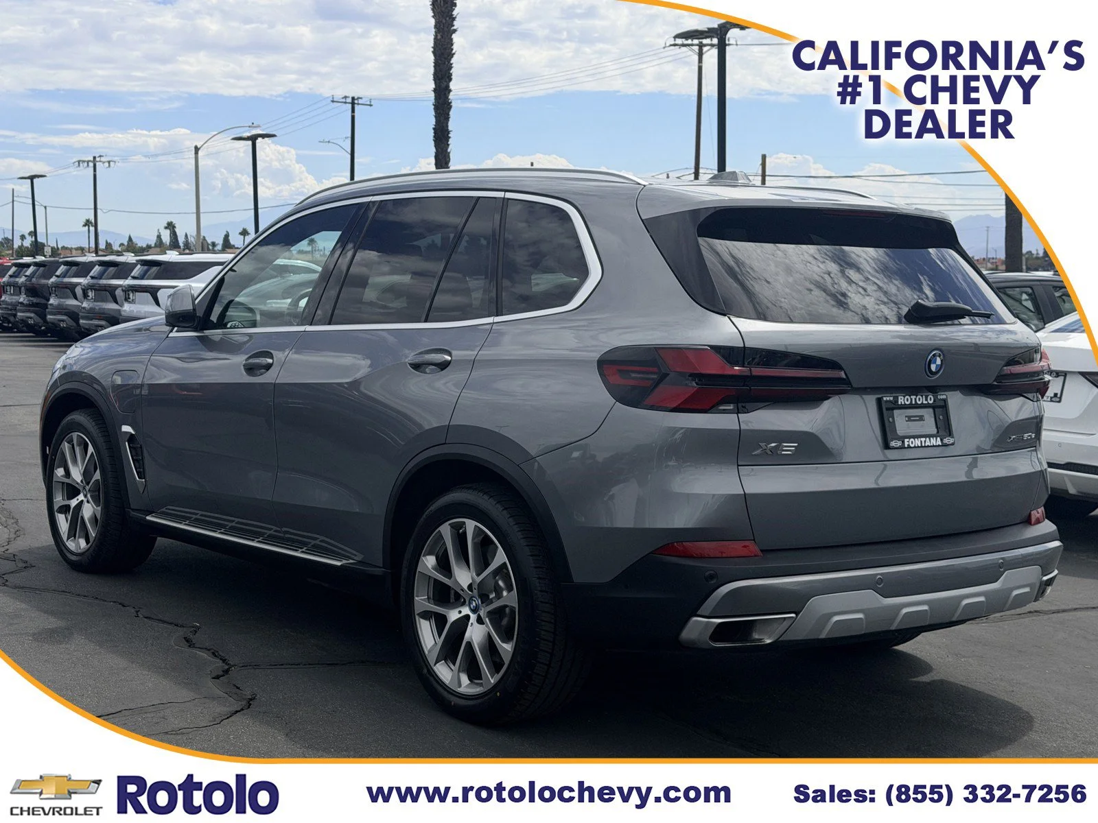 Used 2025 Gray BMW xDrive50e image 4