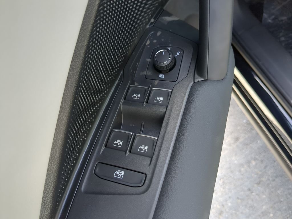 New 2026 Black Volkswagen 2.0T SE image 17