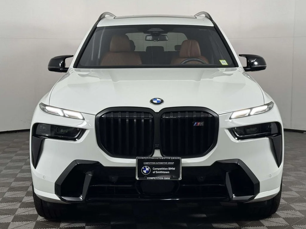Used 2026 White BMW M60i image 6