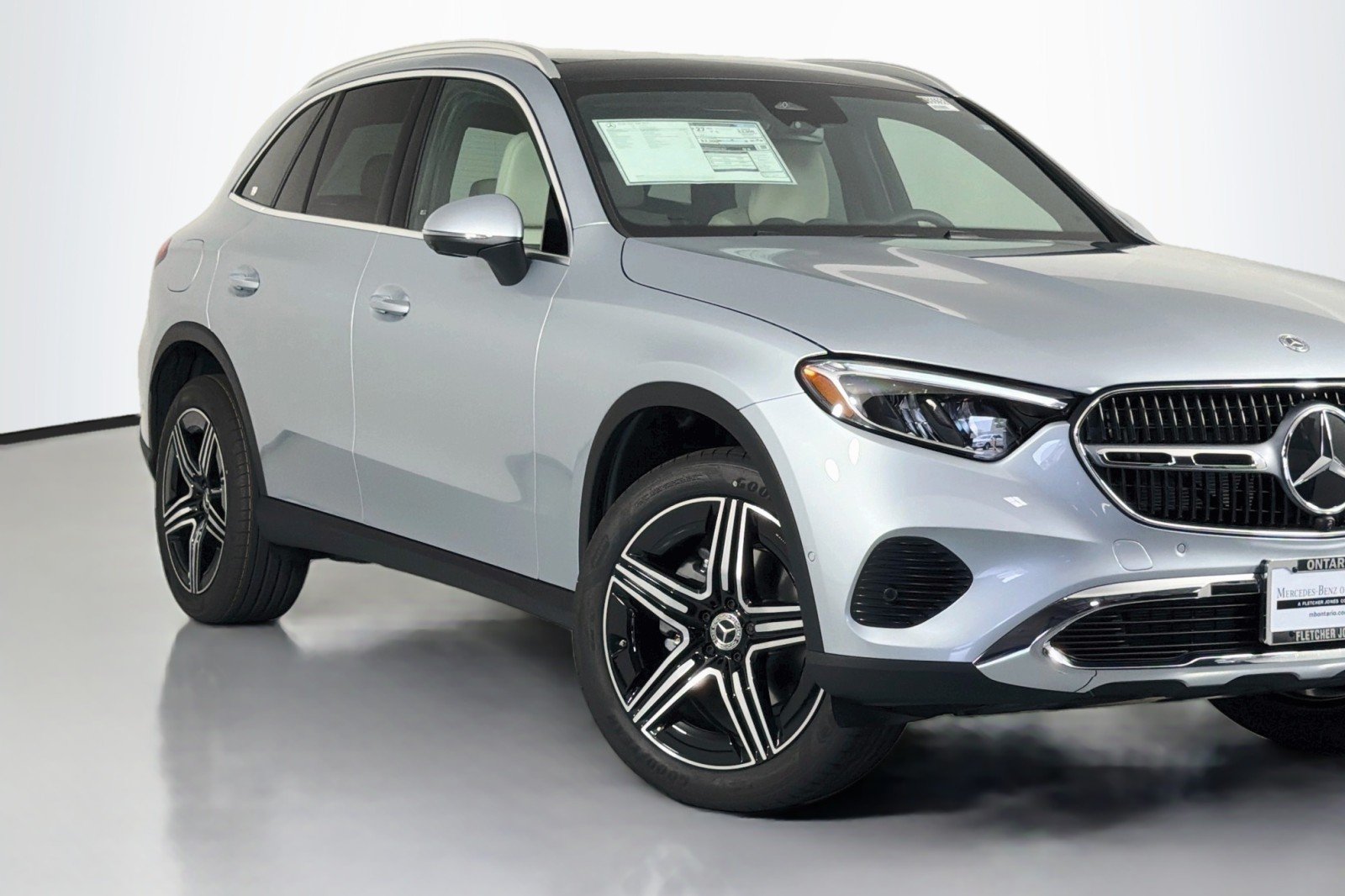 New 2026 Cirrus Silver Metallic Mercedes-Benz GLC 300 SUV image 9