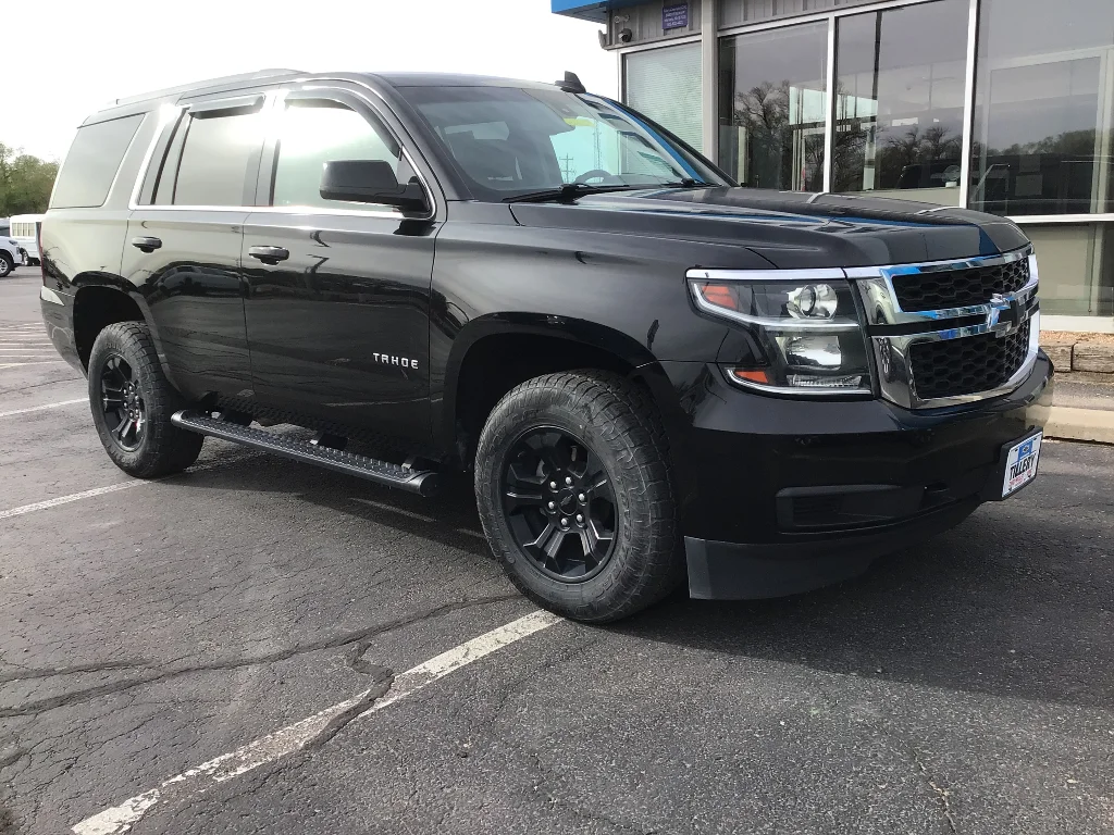 Used 2018 Chevrolet Tahoe LS with VIN 1GNSKAKC9JR377334 for sale in Moriarty, NM