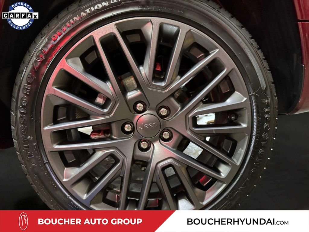 Used 2022 Velvet Red Pearlcoat Jeep Limited image 30