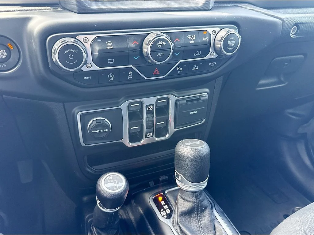 Used 2021 Gray Jeep Unlimited Willys image 17