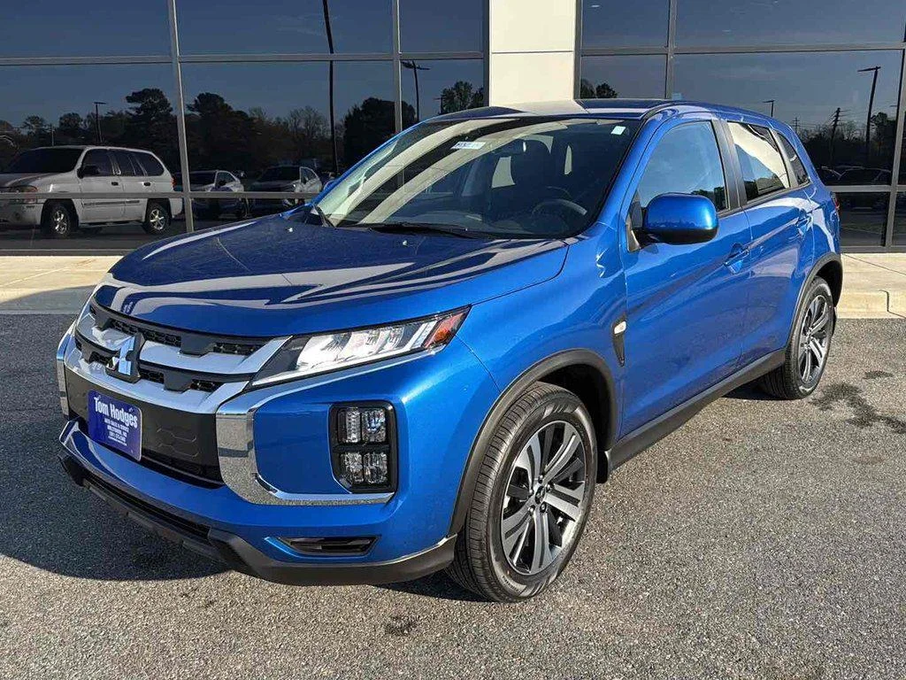 2026 Mitsubishi Outlander Sport 2.0 ES AWC CVT's photo