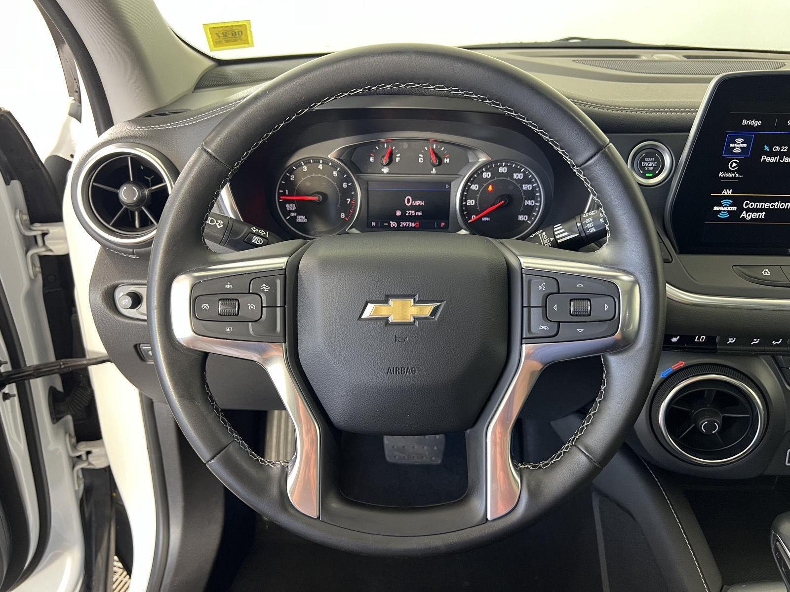 Used 2025 Summit White Chevrolet LT image 8