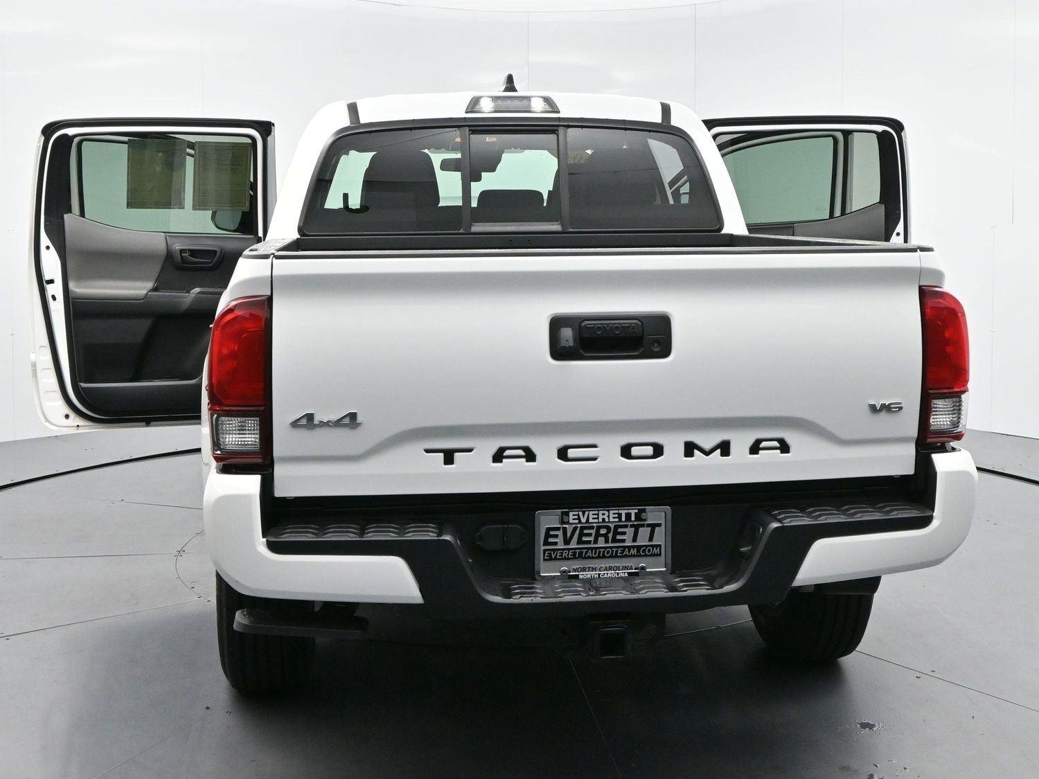 Used 2023 White Toyota SR image 37