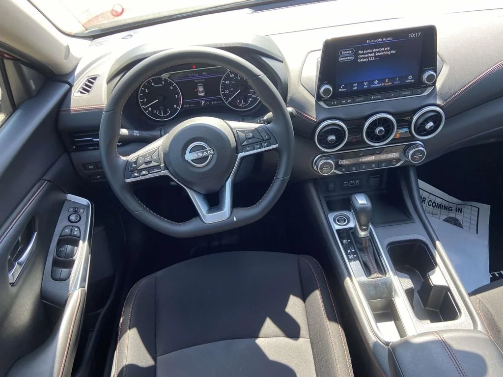 2025 Nissan Sentra SR - Photo 11
