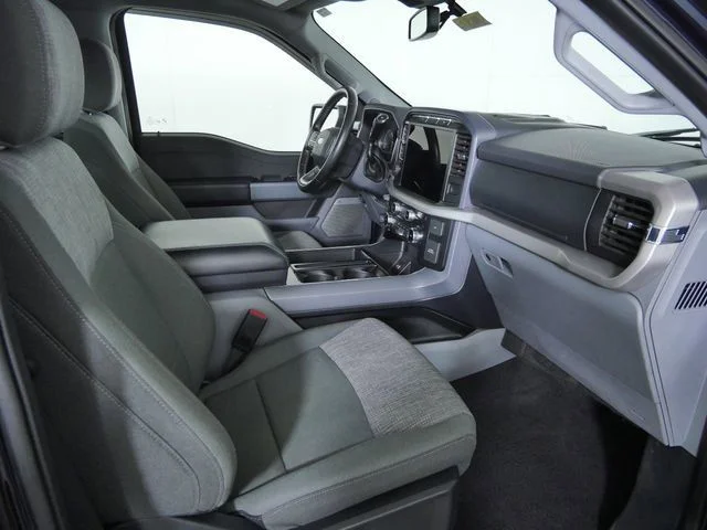 Used 2023 Blue Ford XLT image 12