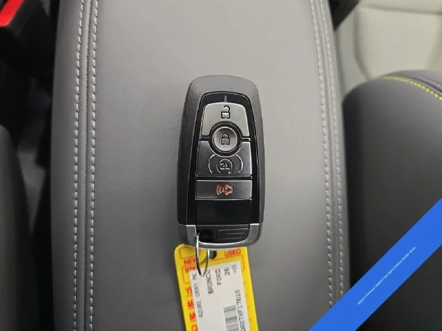 New 2026 Azure Gray Metallic Tri-Coat Ford Badlands® image 30