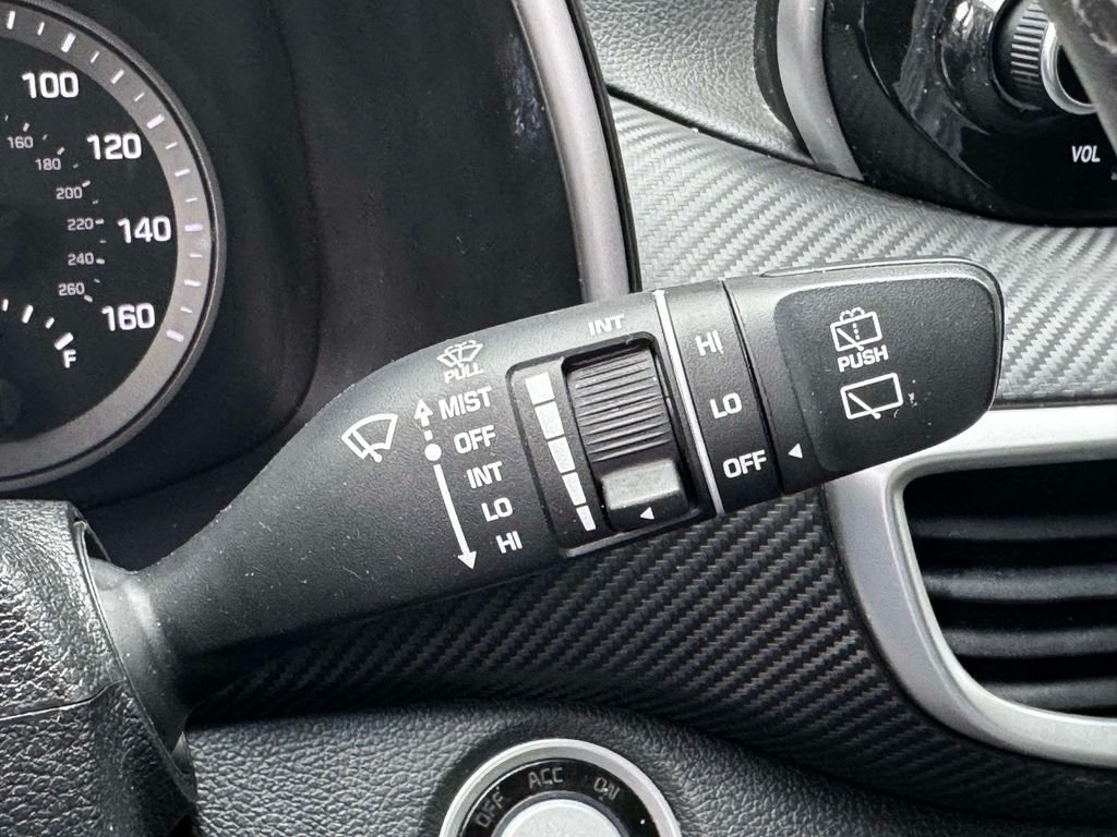 Used 2020 Blue Hyundai Sport image 23