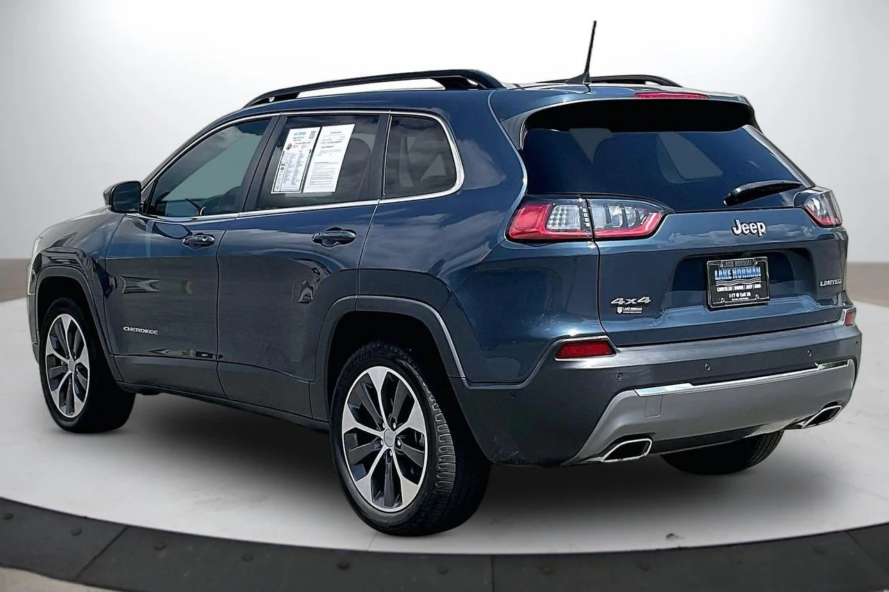 Used 2022 Blue Jeep Limited image 6