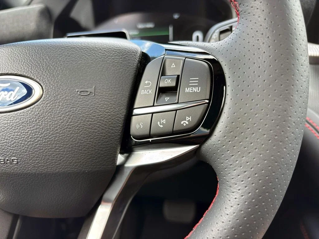 Used 2026 Black Metallic Ford ST-Line image 24