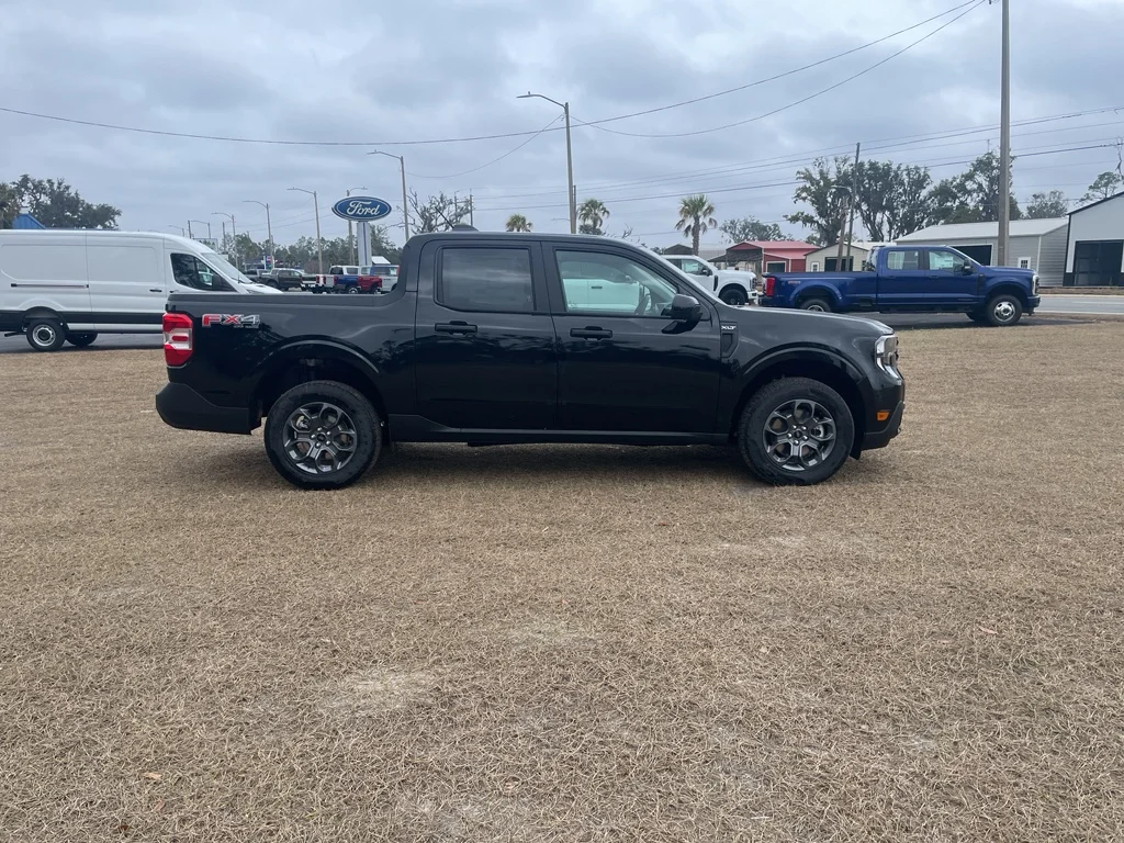 2026 Ford Maverick XLT - Photo 6