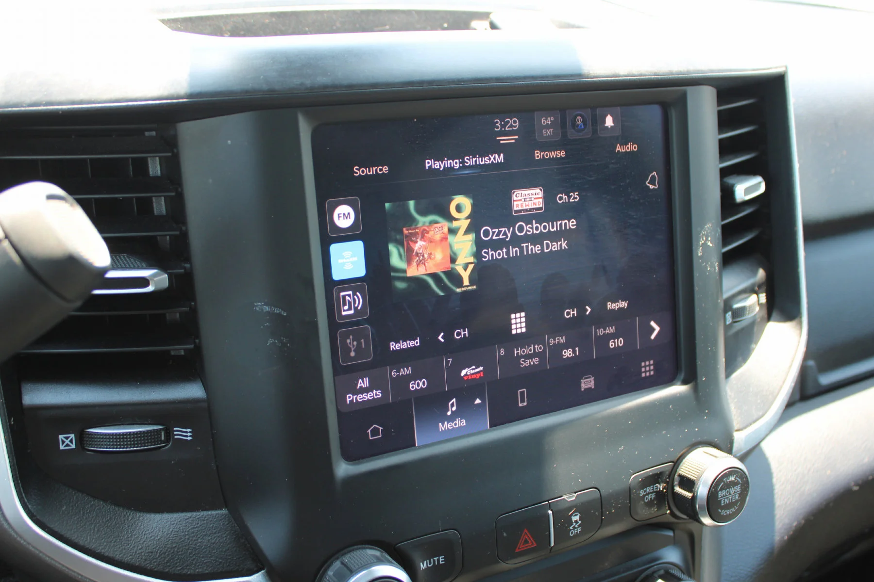 2024 RAM Ram 3500 Pickup Big Horn - Photo 32