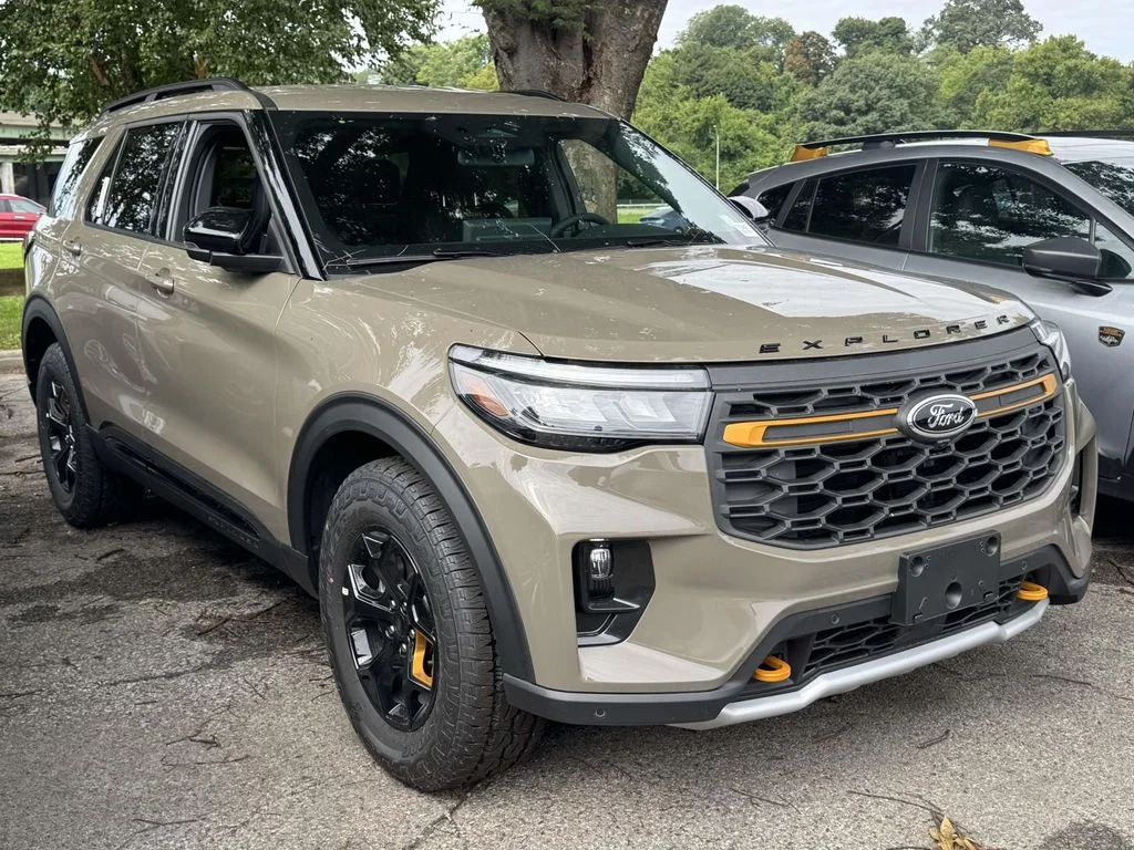 New 2026 Marsh Gray Ford Tremor® image 4
