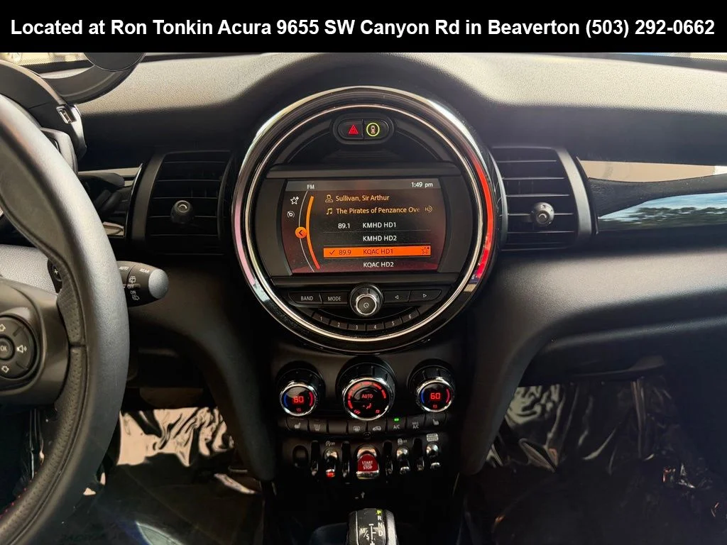 Used 2019 Solaris Orange Metallic MINI Classic image 21