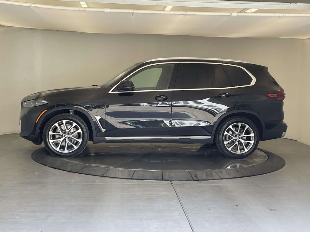Certified Used 2026 Black BMW xDrive40i image 3