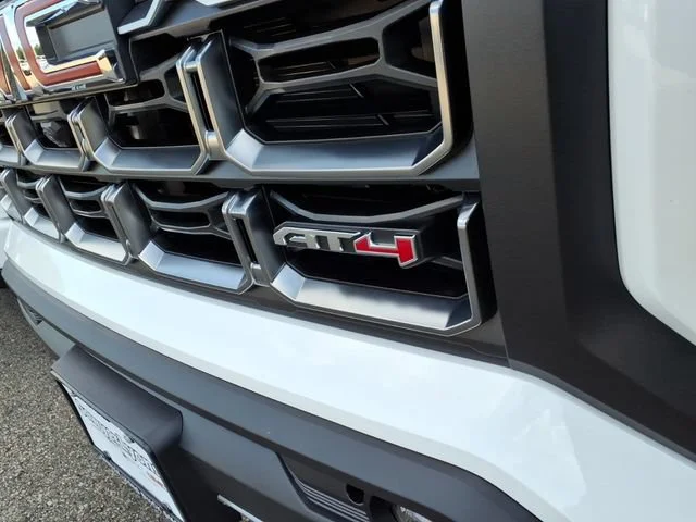 New 2026 Summit White GMC AT4 image 8