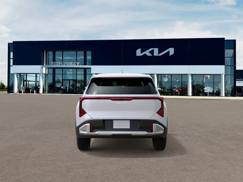 New 2027 White Kia LX image 5