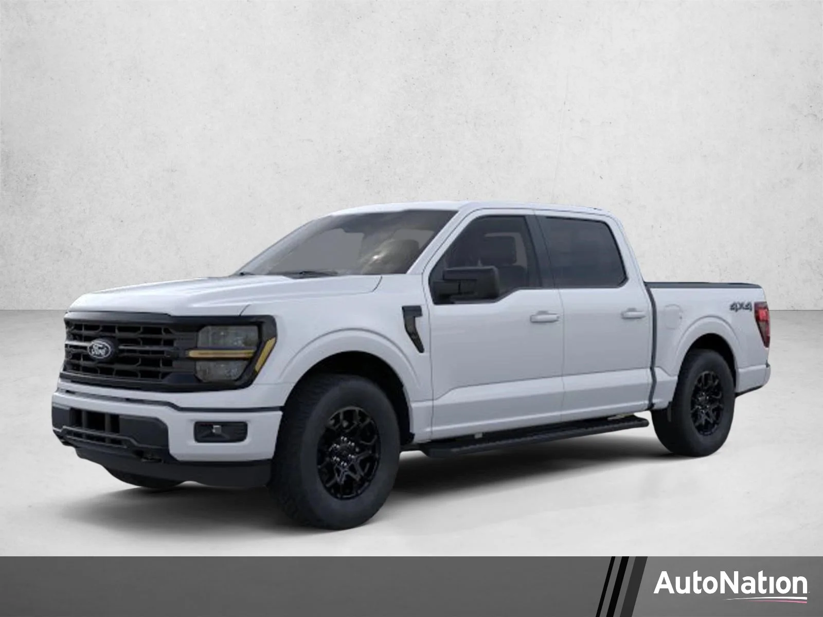 New 2026 Oxford White Ford XLT image 1