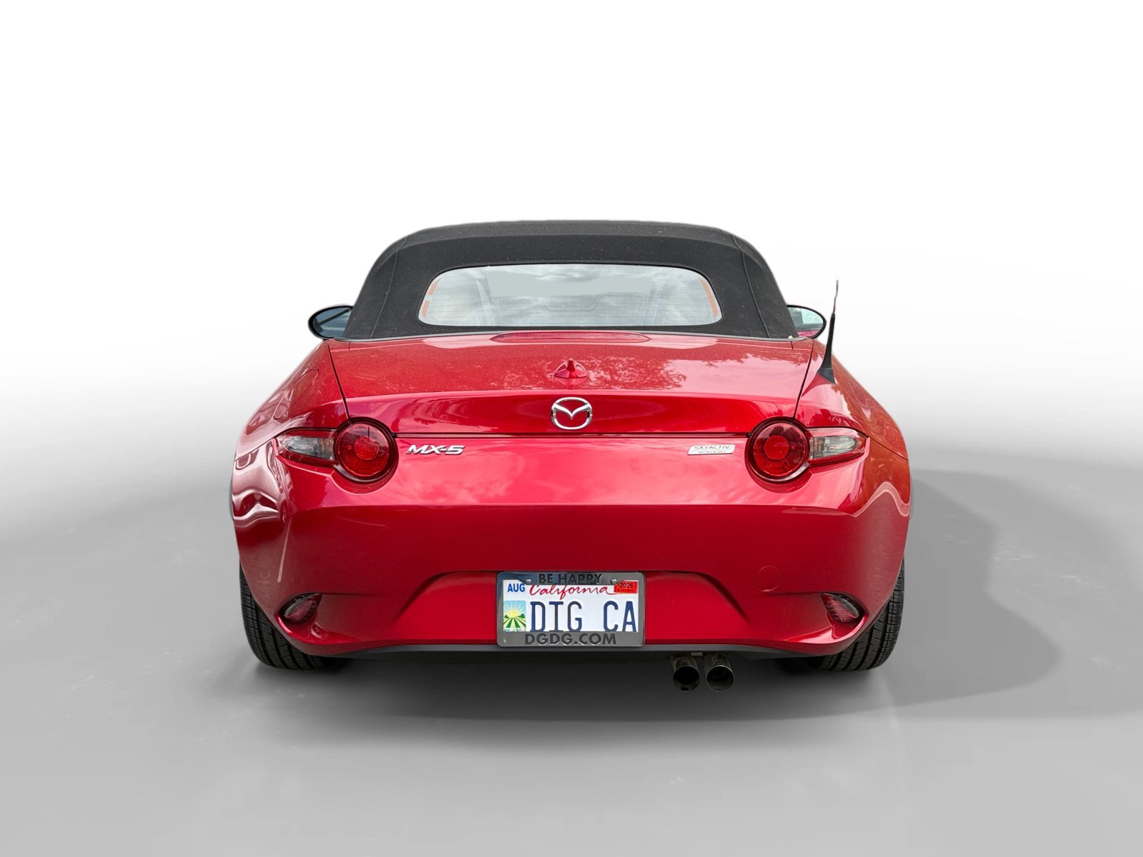 Used 2016 Red Metallic Mazda Grand Touring image 4