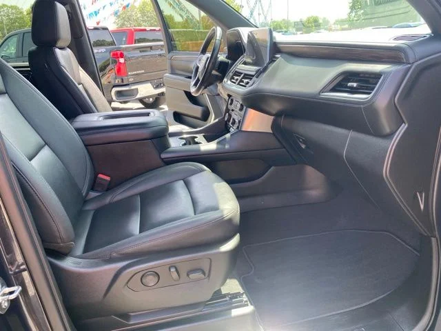 Used 2022 Gray Chevrolet LT image 37