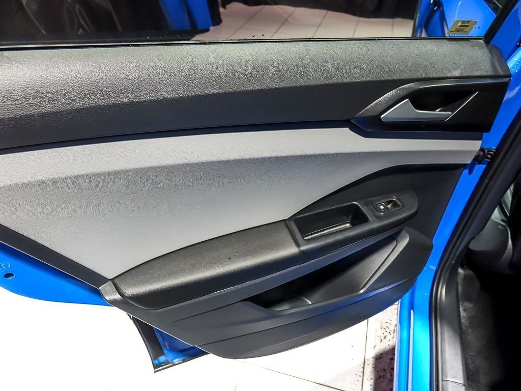 2023 VOLKSWAGEN TAOS - Image 28