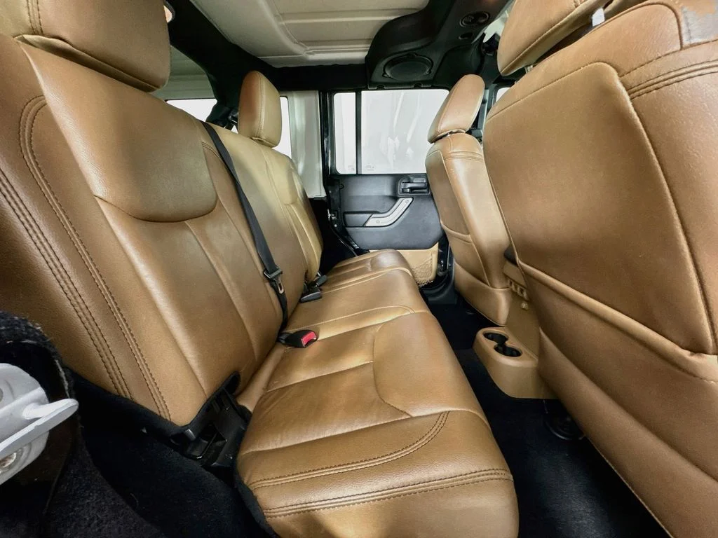 Used 2014 Black Clearcoat Jeep Unlimited Rubicon image 32