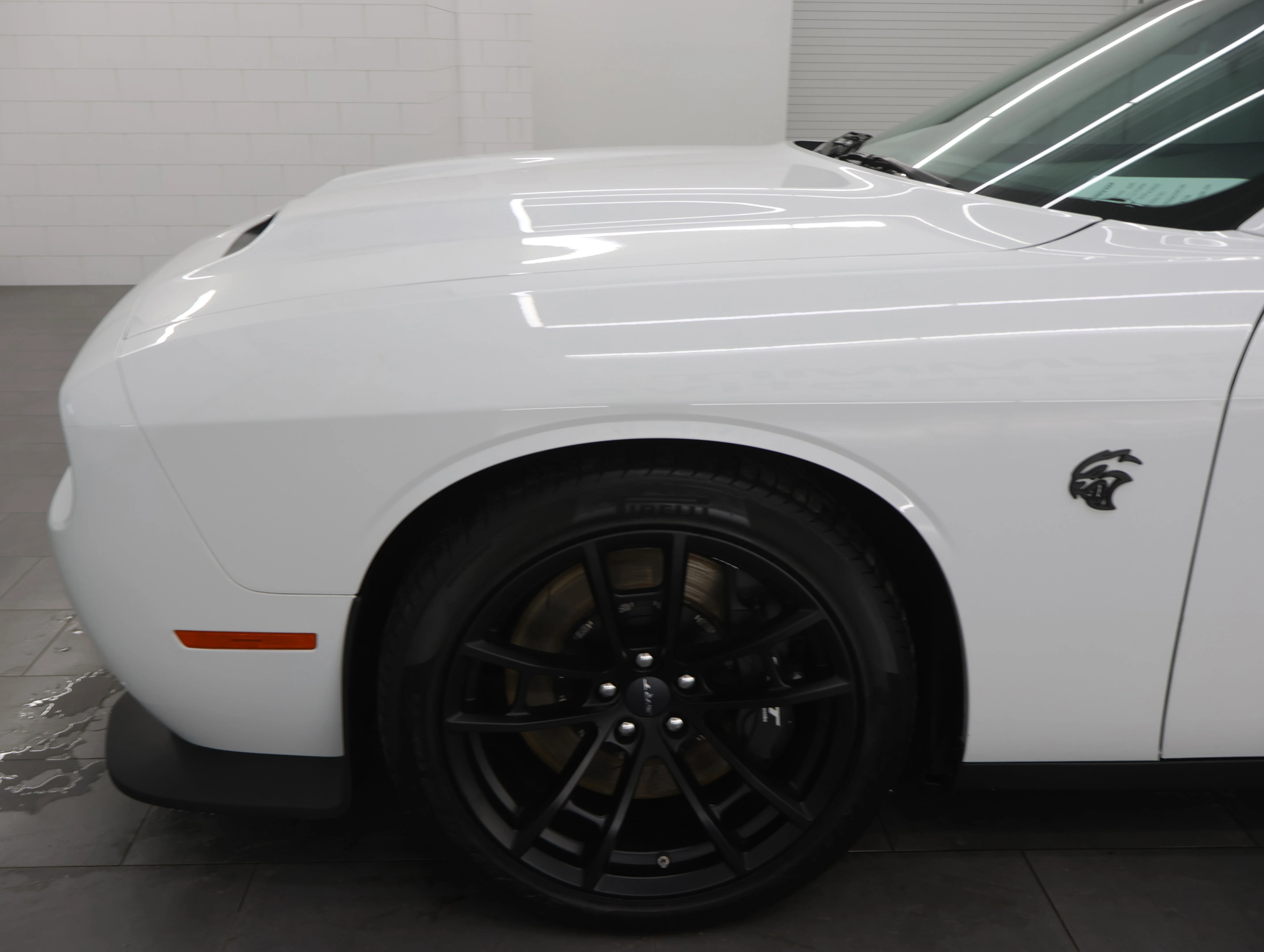 Used 2023 White Knuckle Clearcoat Dodge SRT Hellcat Jailbreak image 33