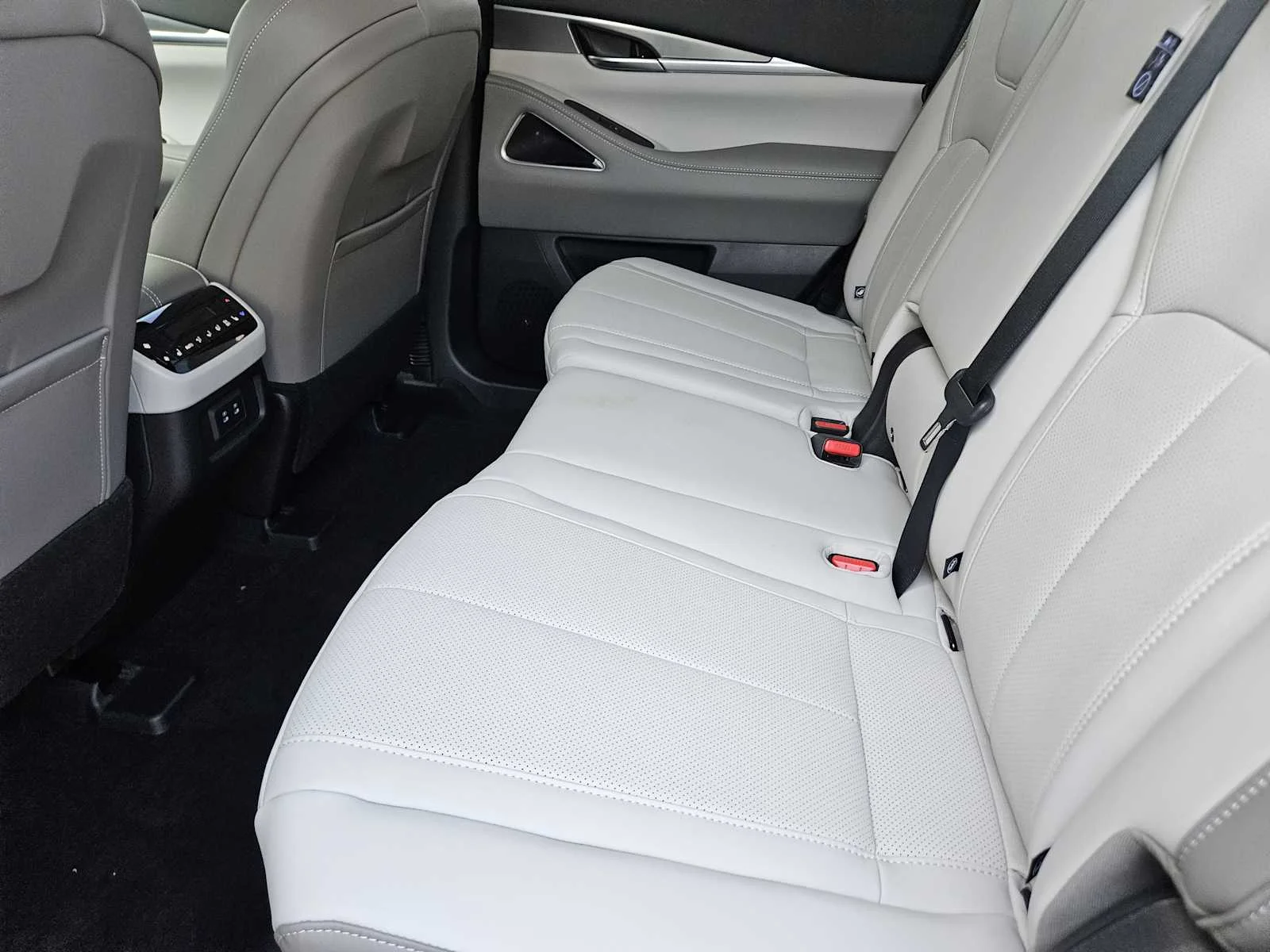 New 2027 MINERAL BLACK INFINITI Luxe AWD image 21