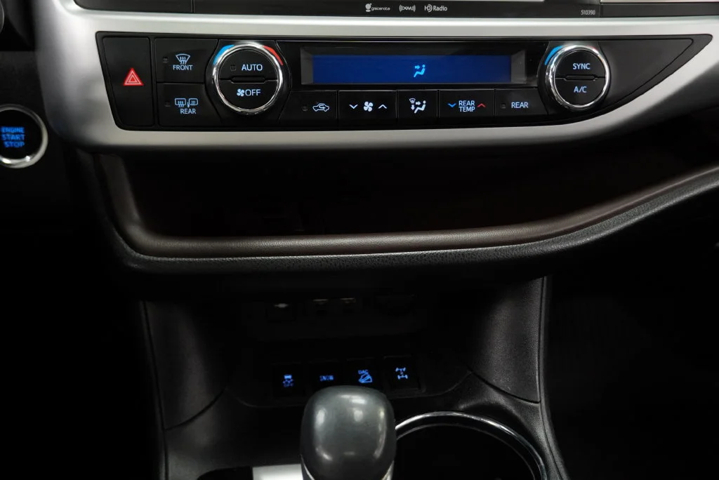 Used 2019 Blue Toyota XLE image 29