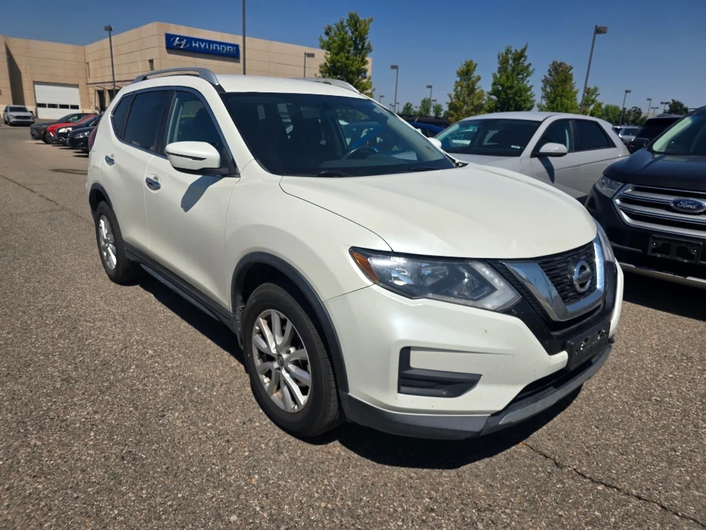 Used 2017 Pearl White Nissan SV image 16