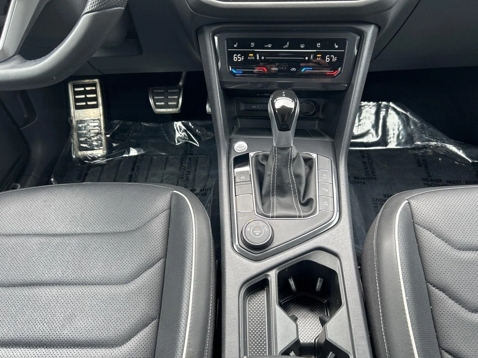 Certified Used 2024 gray Volkswagen SEL R-Line image 20