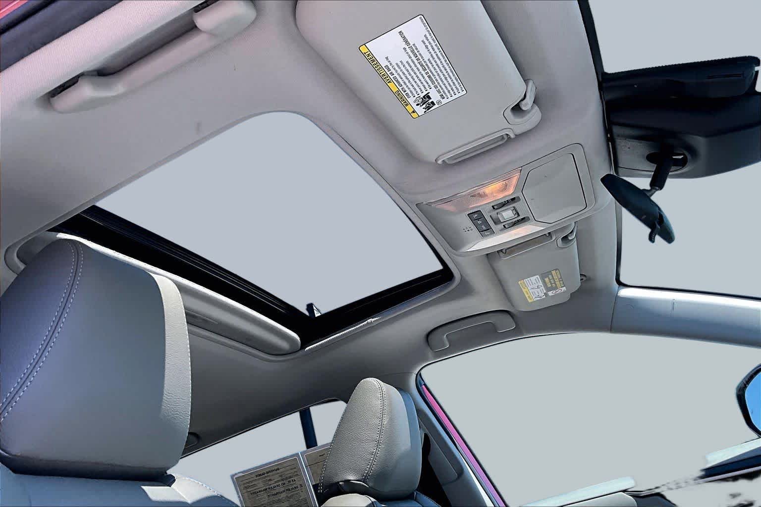 Used 2020 Ruby Flare Pearl Toyota XLE image 14