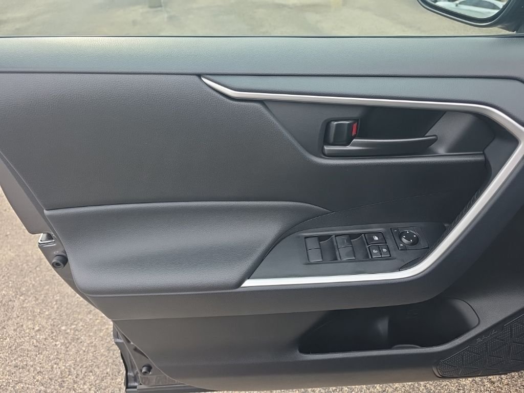 Used 2025 Gray Toyota LE image 13