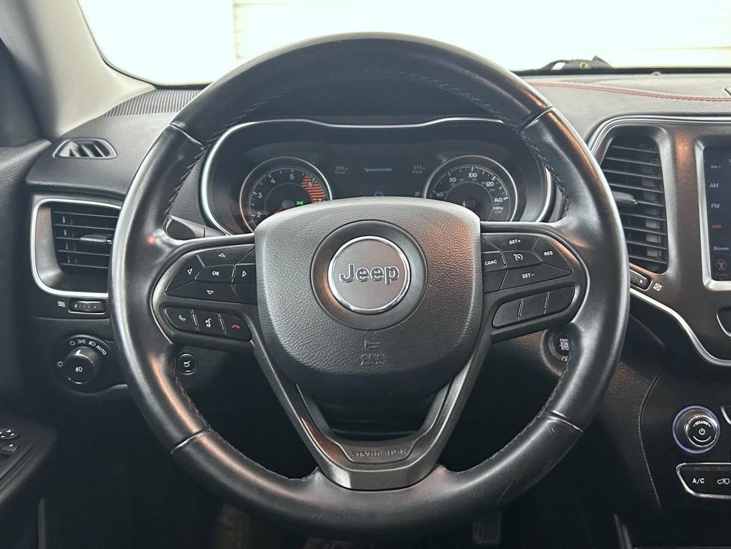 Used 2019 Gray Jeep Trailhawk image 11