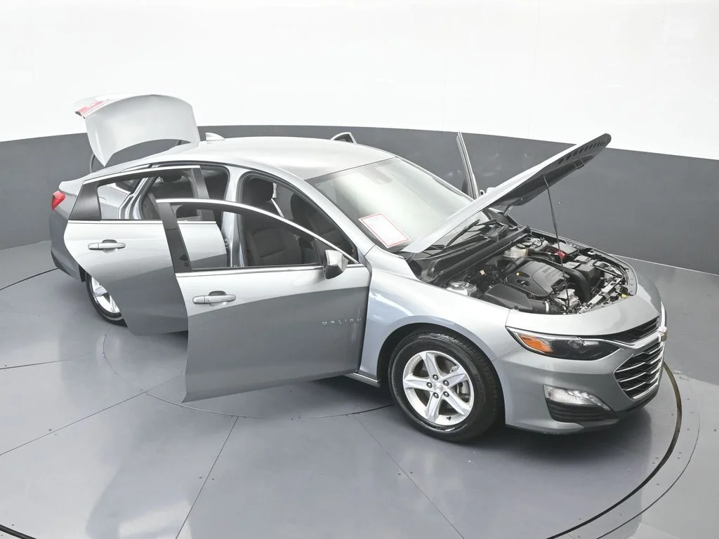 Used 2024 Sterling Gray Metallic Chevrolet LT image 69