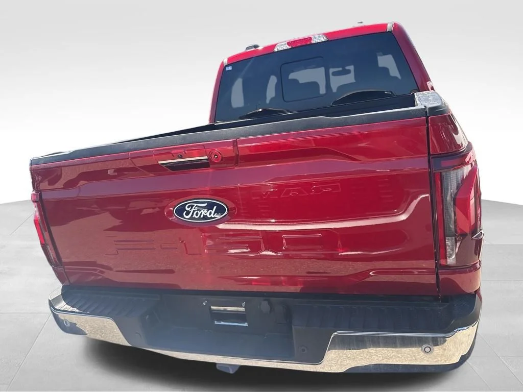 Used 2024 Red Ford Lariat image 31