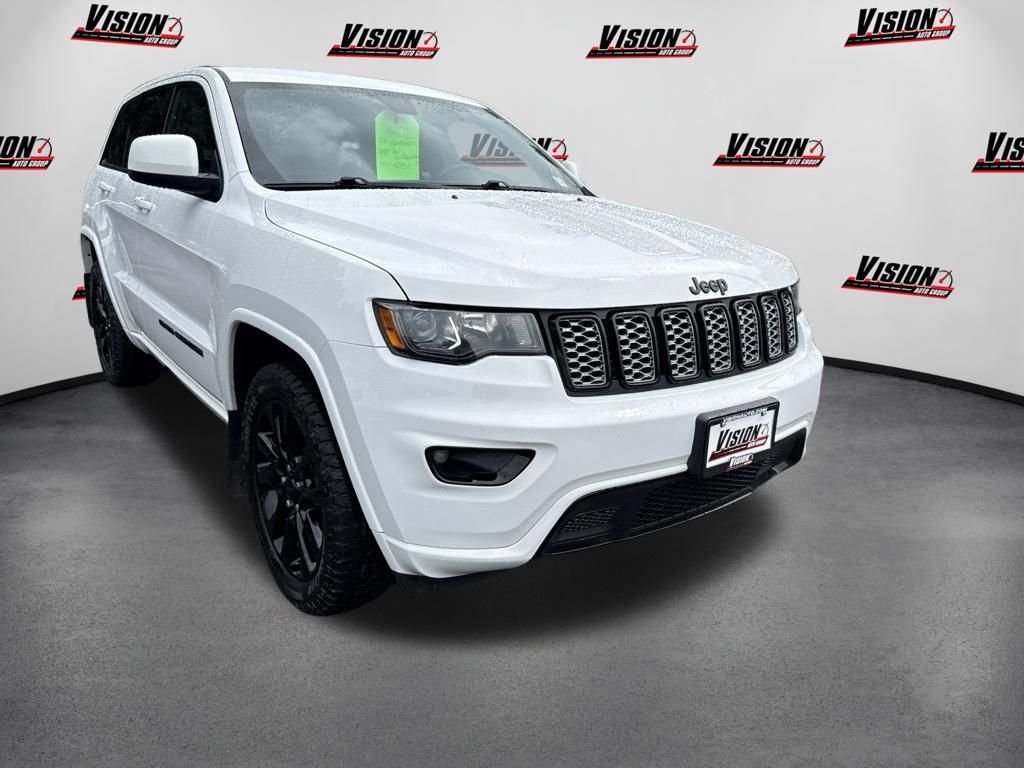 Used 2021 White Jeep Laredo X image 3