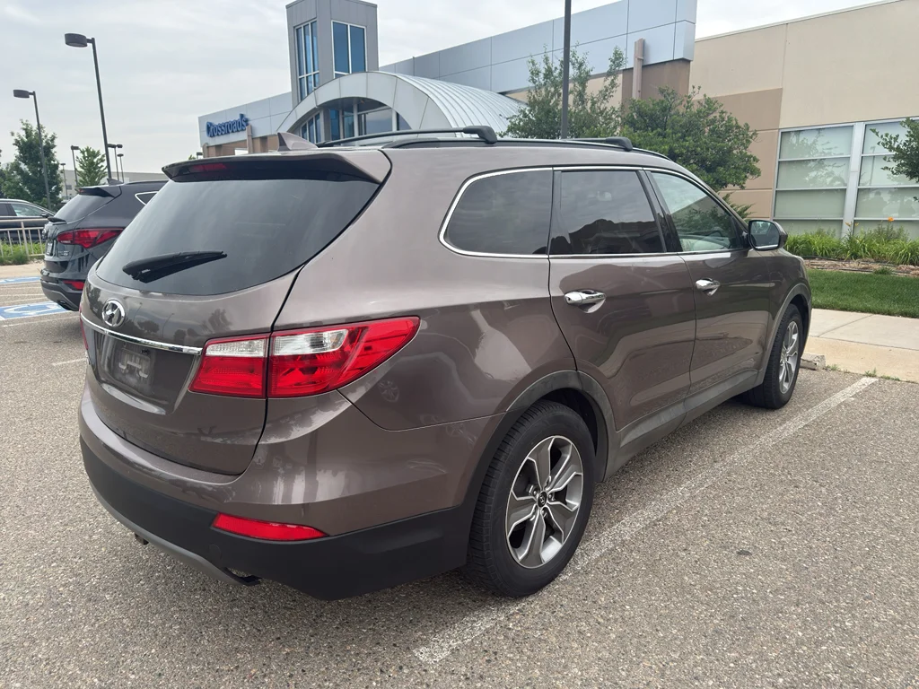 Used 2015 Frosted Mocha Hyundai GLS image 3