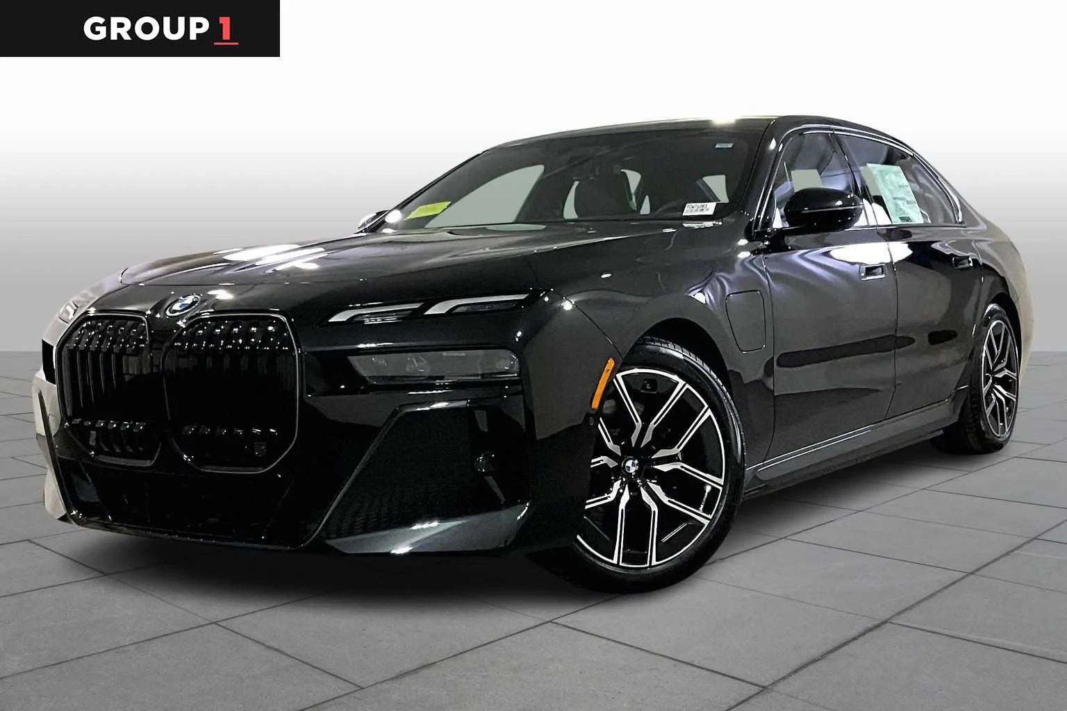 2026 BMW 750e